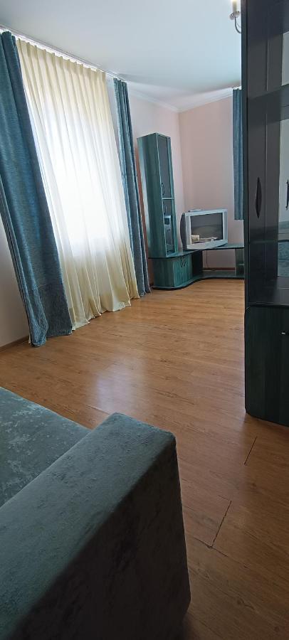 Vip Apartments In The Centre ムカチェヴォ エクステリア 写真